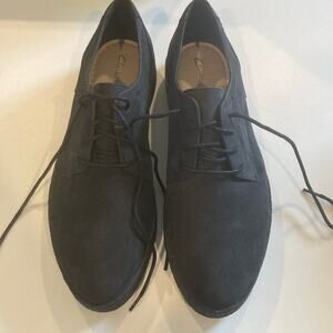 Clarks Women’s Black Suede Lightweight Oxfords Women’s Size 10